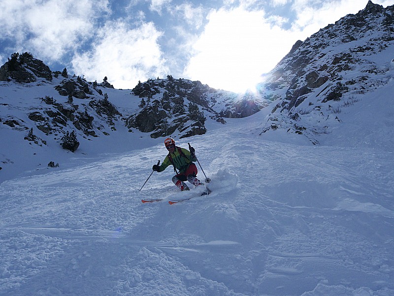 Bas du couloir : C'est la fin, on peut se lâcher...