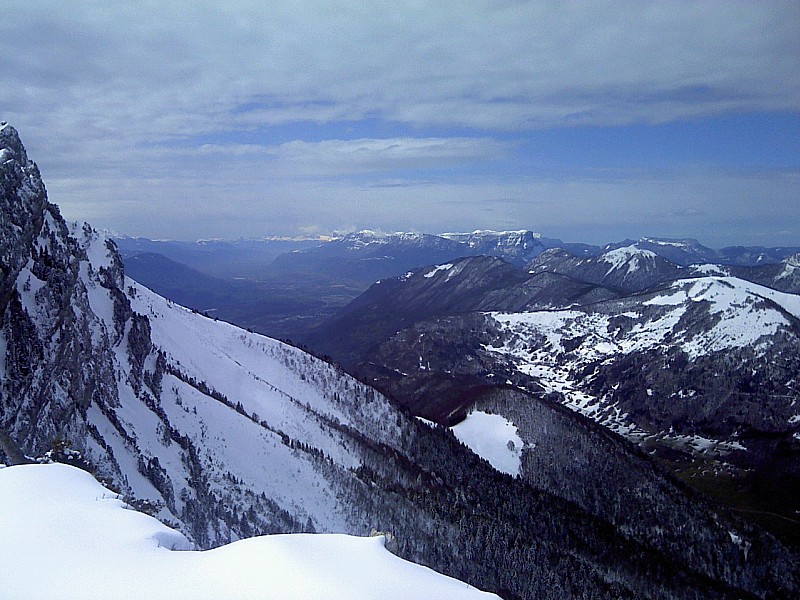 #6 Paysage du sommet : Morbié au premier plan , au loin la Chartreuse Paysage du sommet : Morbié au premier plan , au loin la Chartreuse