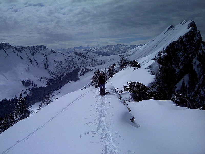 #5 Paysage du sommet : Lulu ,le col d Paysage du sommet : Lulu ,le col d'arclusaz et les aiguilles d'Arves en ligne de mire