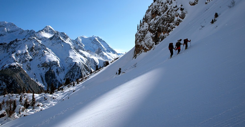 #3 Col des Chamois : début de la montée sous l Col des Chamois : début de la montée sous l'oeil de la Grande Casse