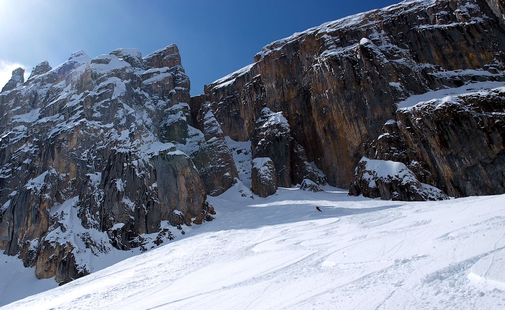 #18 Djool : sort de l Djool : sort de l'antre du couloir