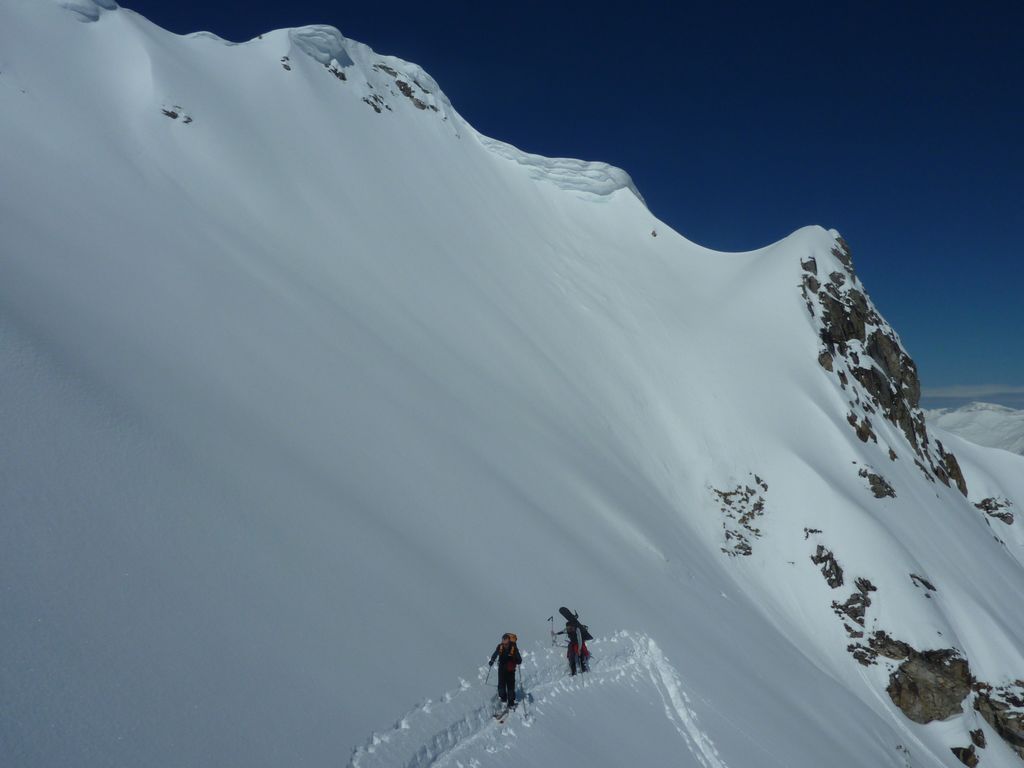 #10 Dent de Portetta : Shama et Jerome arrivent au col des chamois Dent de Portetta : Shama et Jerome arrivent au col des chamois