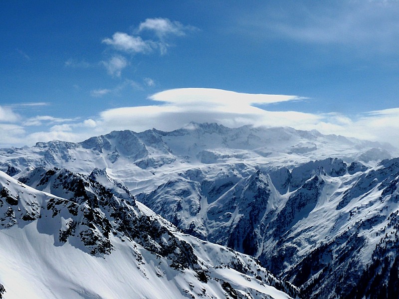 #19 Les Grandes Rousses : avec un beau chapeau. Les Grandes Rousses : avec un beau chapeau.