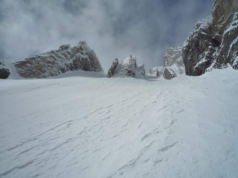 #11 Dent de Barme : Les 2 couloirs en bonne neige Dent de Barme : Les 2 couloirs en bonne neige