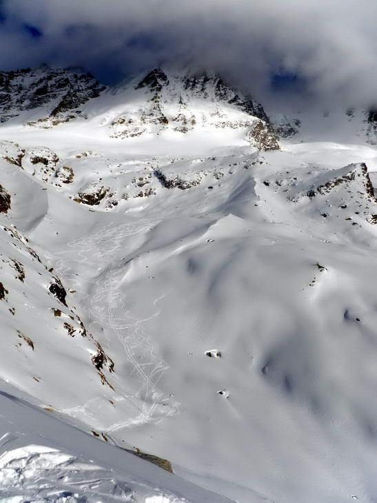 #24 Vue du refuge Chabod : Belle fin de journée face au Paradis! Vue du refuge Chabod : Belle fin de journée face au Paradis!