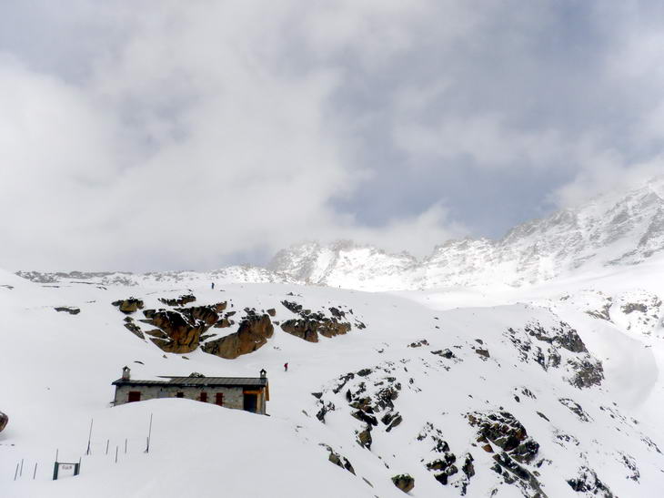 #12 Chabod : Retour au dessus du refuge... ben voui! Chabod : Retour au dessus du refuge... ben voui!