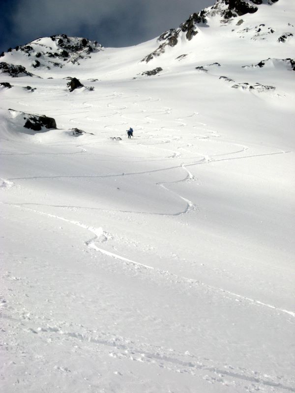 #10 Descente : Bonne neige dans la partie haute de la descente Descente : Bonne neige dans la partie haute de la descente