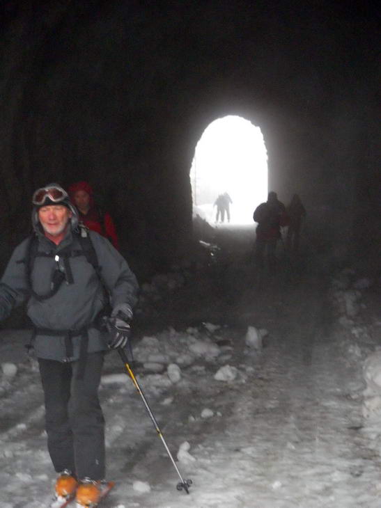 #1 Passage obligatoire! : y Passage obligatoire! : y'a de la neige (glace) même dans le tunnel