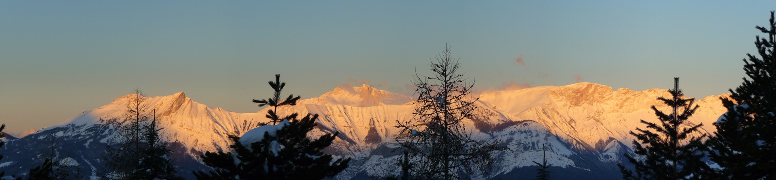 #10 Depuis Chaillol : aiguille de laye, du pic de bure en deuxieme plan et du sommet de raz de bec. Merci cmanu Depuis Chaillol : aiguille de laye, du pic de bure en deuxieme plan et du sommet de raz de bec. Merci cmanu