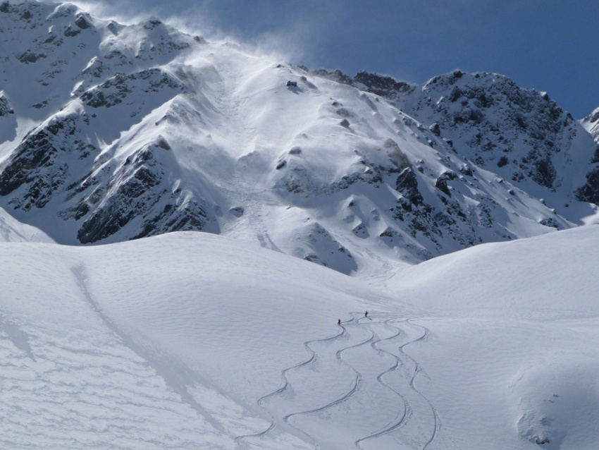 #9 Couloir N : Le couloir fume encore Couloir N : Le couloir fume encore