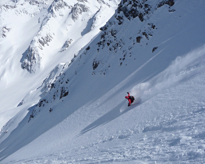 #4 Descente : Justin, ouvre les portes, bras grand ouverts Descente : Justin, ouvre les portes, bras grand ouverts