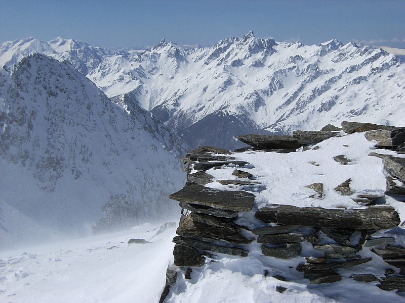 #7 grand pic de belledonne : depuis le sommet du Rocher blanc, la chaine de Belledonne plus au sud direction Grenoble (grande lance d grand pic de belledonne : depuis le sommet du Rocher blanc, la chaine de Belledonne plus au sud direction Grenoble (grande lance d'allemenond, grand pic de belledonne,...)