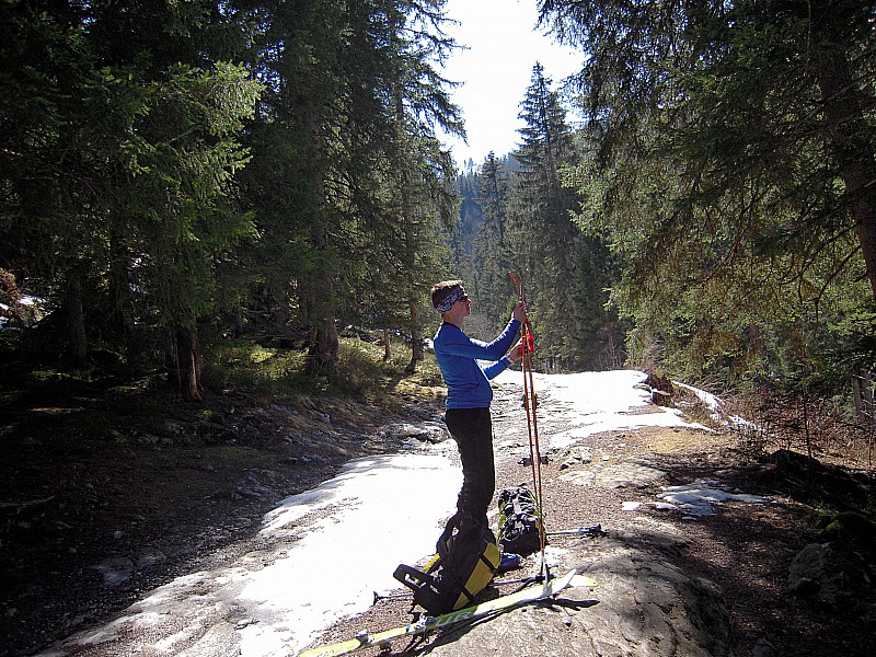 #10 Pain de Sucre du mt tondu : voie romaine on remet les skis sur le sac ! Pain de Sucre du mt tondu : voie romaine on remet les skis sur le sac !