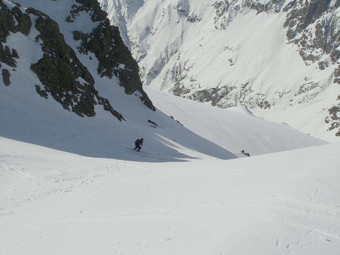 #10 fredo : dans le petit couloir sous le sommet fredo : dans le petit couloir sous le sommet