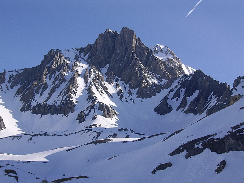 vallon de la fournache : déja du monde à l'attaque de loza