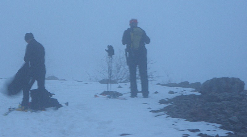 #1 brouillard dense le matin : Jacques et R brouillard dense le matin : Jacques et R'né