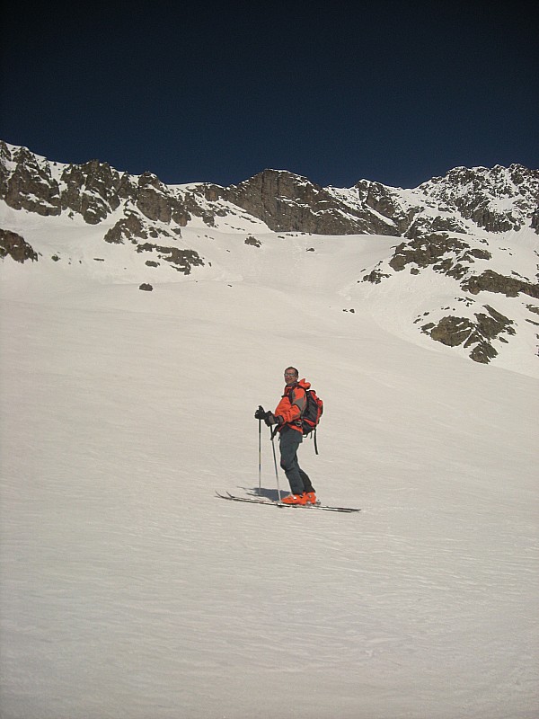 #1 vers la cabane du Ramu : nous avons skié la belle face bien lisse sous le Pic du Clapier et hier vers 11h c vers la cabane du Ramu : nous avons skié la belle face bien lisse sous le Pic du Clapier et hier vers 11h c'était moquette 5* pendant 1000 mètres