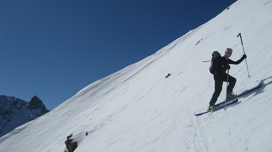 #4 Montée bien raide : en peaux ! Montée bien raide : en peaux !