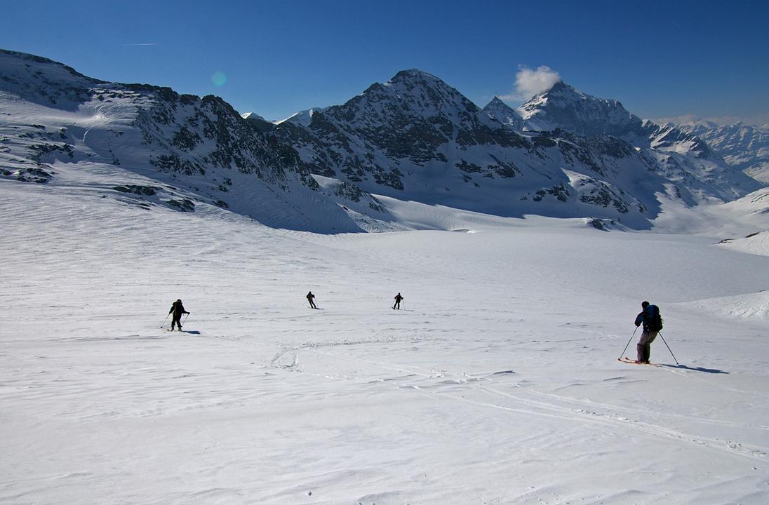 #20 Descente du Baounet : Ski ample et vigilant... car les consistances sont changeantes. Descente du Baounet : Ski ample et vigilant... car les consistances sont changeantes.