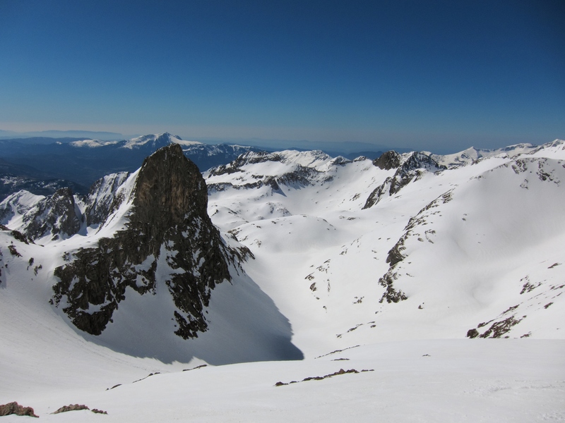 #9 Posets : le vallon de descente, à l Posets : le vallon de descente, à l'ouest de la Diente de Llardana