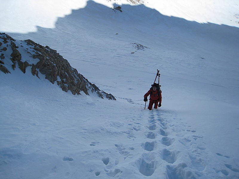 #3 Couloir des Modannais : Il est beau hein ! (le couloir, ndlr)
On a quand même sorti le piolet, histoire de dire qu Couloir des Modannais : Il est beau hein ! (le couloir, ndlr)
On a quand même sorti le piolet, histoire de dire qu'on l'avait pas prit pour rien !