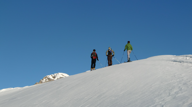 #2 Sur la crête : "Hum on va redescendre sur la droite plutôt non ?" Sur la crête : "Hum on va redescendre sur la droite plutôt non ?"