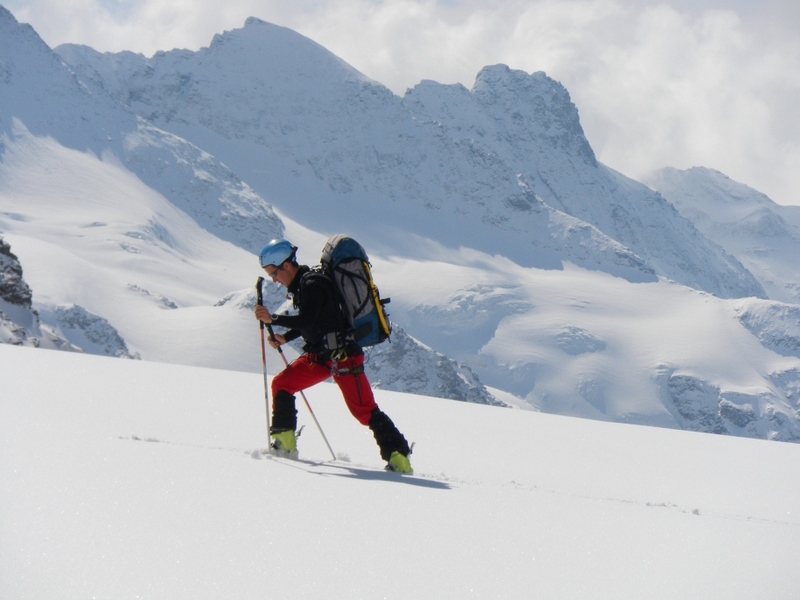 Montée vers Valpelline : Chaude montée vers le col de Valpelline