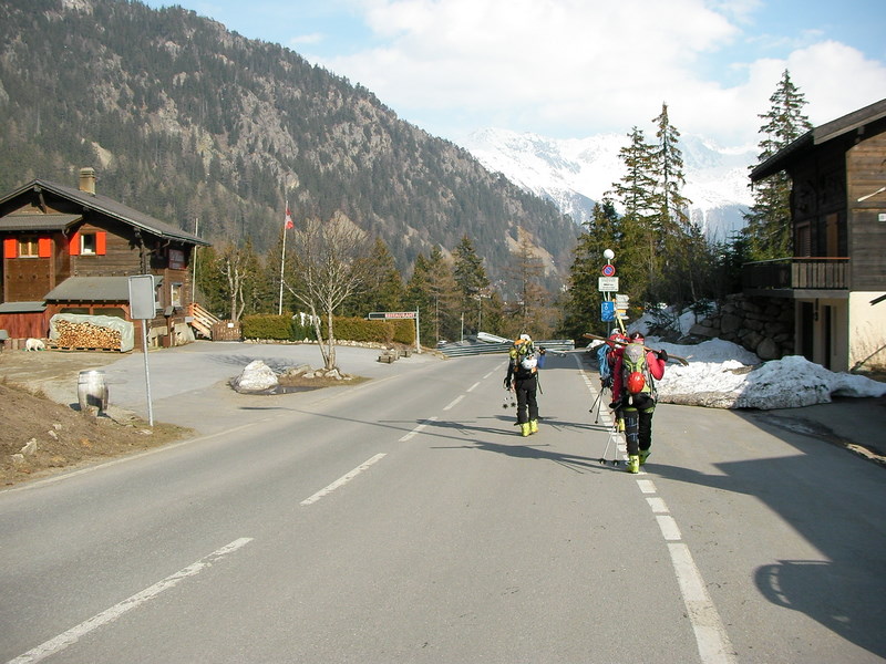 Champex : En skis jusqu'à la route