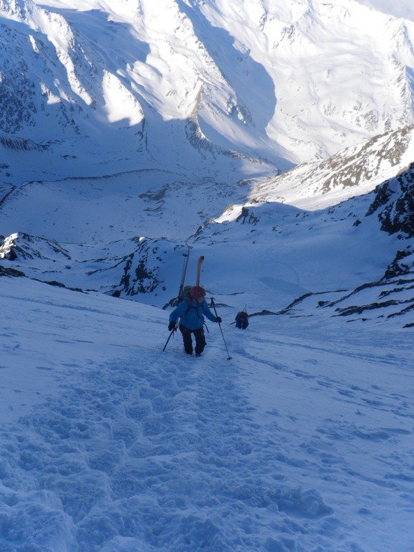 Plateau du couloir : Skis sur le sac