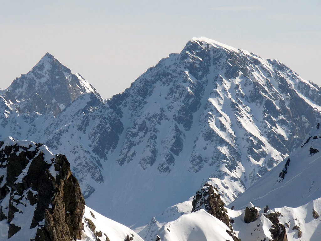 #4 Vue sur le Rocher d Vue sur le Rocher d'Arguille : Vue sur le couloir de la semaine dernière...