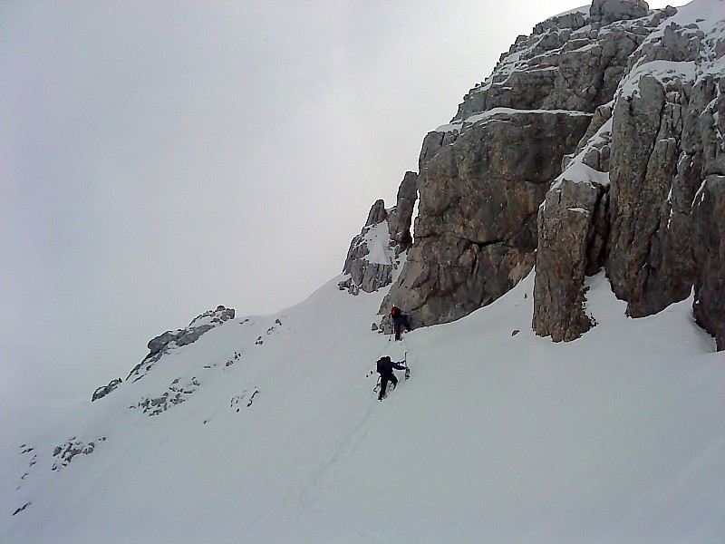 #7 Col sous Chombas : 2ème montée de la matinée, puis damage de plateforme en haut pour déchausser! Col sous Chombas : 2ème montée de la matinée, puis damage de plateforme en haut pour déchausser!