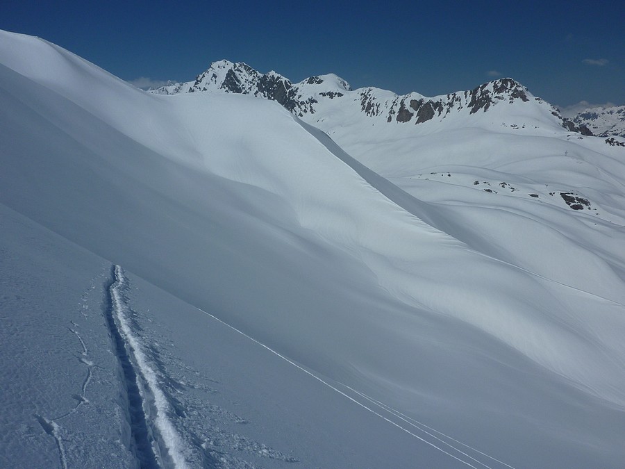 #18 Aiguillettes : 15 cm de poudre sur fond dur Aiguillettes : 15 cm de poudre sur fond dur