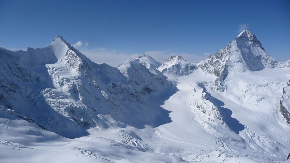 #35 Cirque du Mountet : Obergabelhorn, et Dent Blanche, majestueux Cirque du Mountet : Obergabelhorn, et Dent Blanche, majestueux