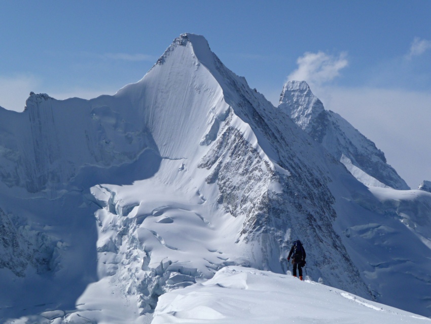 #38 Blanc de Moming : Face à l Blanc de Moming : Face à l'écrasant Obergabelhorn