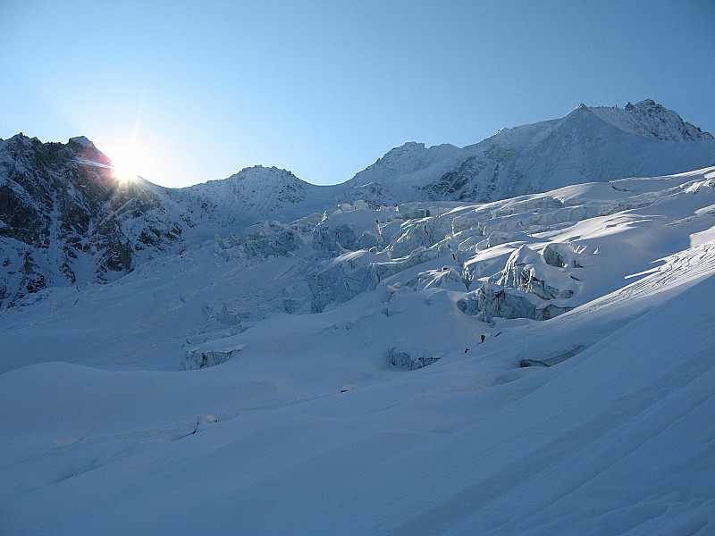 #24 Glacier de Moming : Lever de soleil Glacier de Moming : Lever de soleil