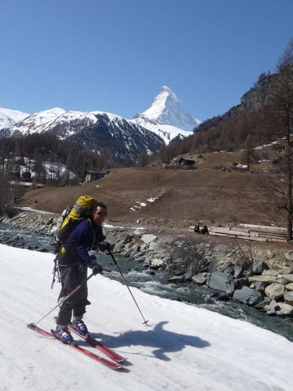 #61 Carte postale : Et c Carte postale : Et c'est l'arrivée à Zermatt