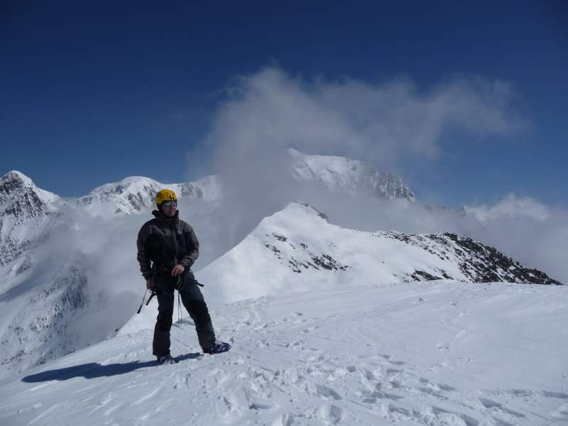 Dômes de Miage : Patrick au Dôme 3633 devant le Mt Blanc