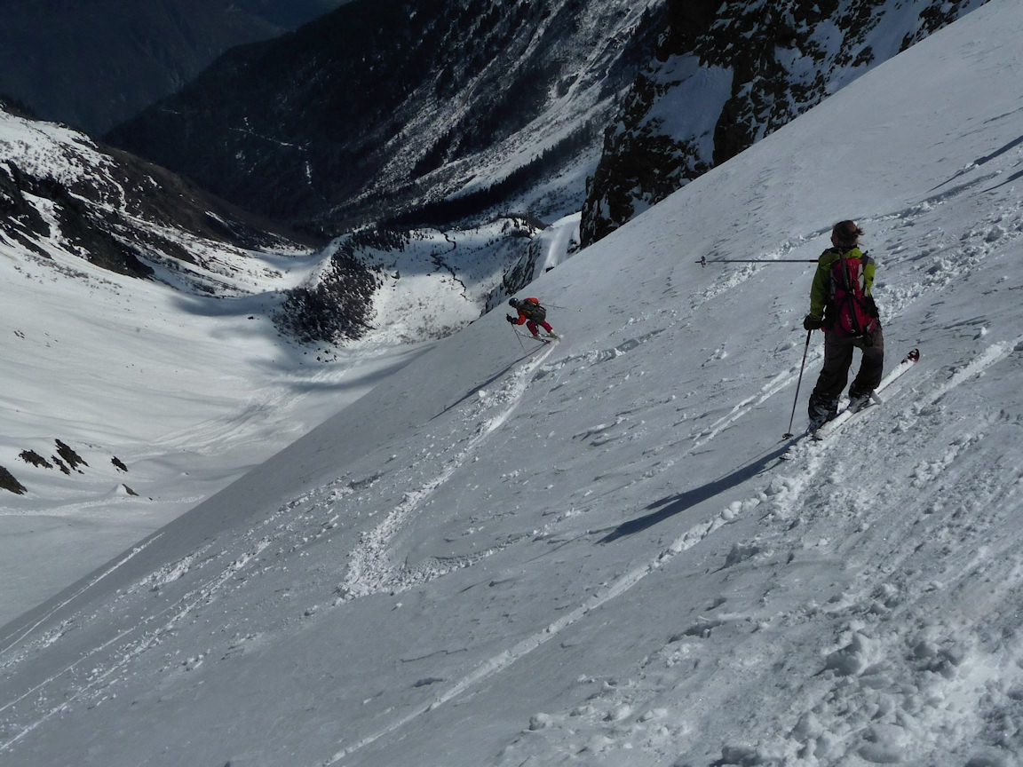 #23 Seuls : Dans ce vallon habituellement si fréquenté. Seuls : Dans ce vallon habituellement si fréquenté.