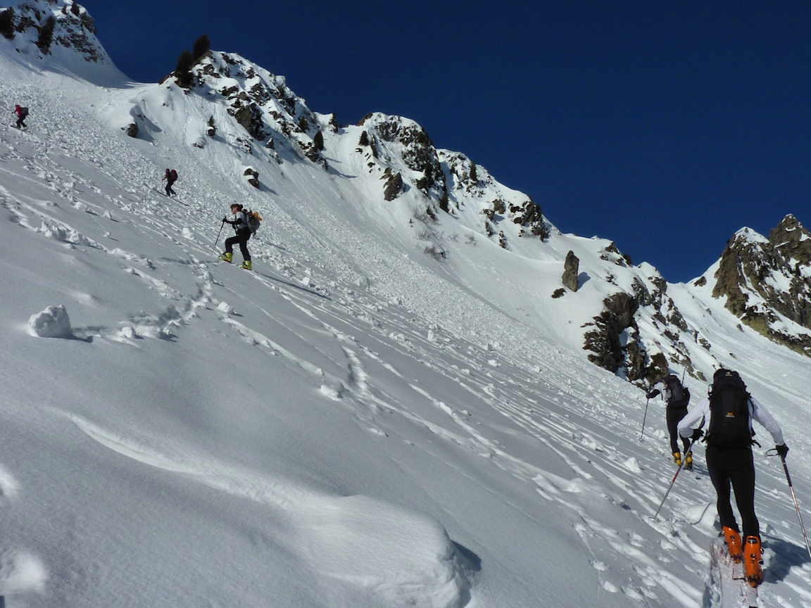 #2 Pente finale du Golachon. : Les plus costaux sortirons skis aux pieds. Pente finale du Golachon. : Les plus costaux sortirons skis aux pieds.