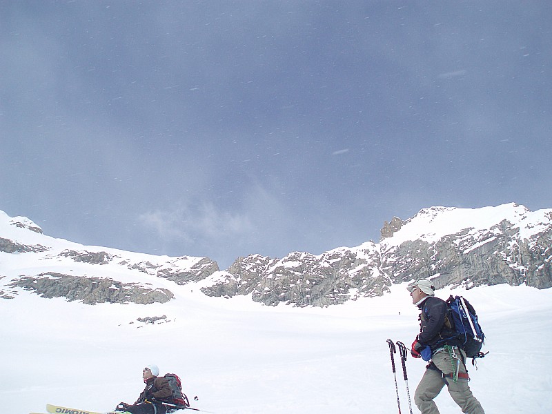 #9 Descente du Col du Replat : La neige a déja sacrément pris le soleil... Descente du Col du Replat : La neige a déja sacrément pris le soleil...