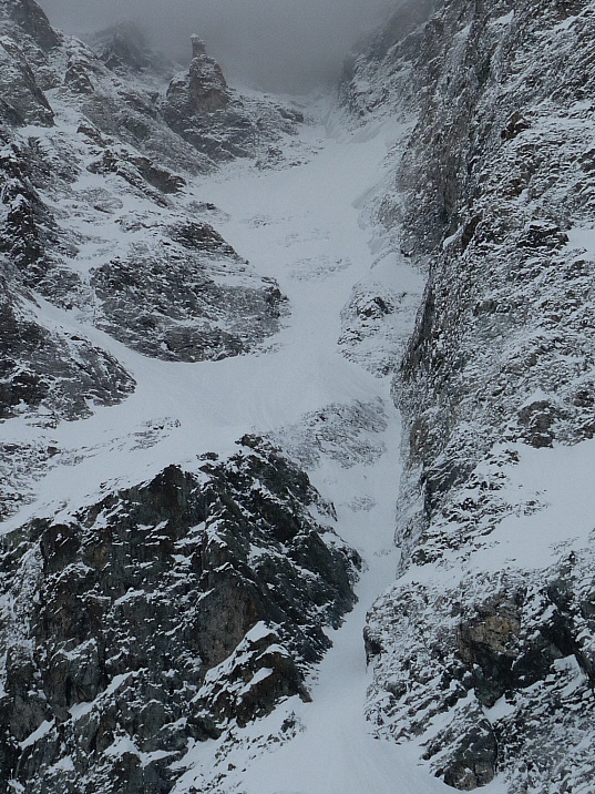 #12 mayer dibona : etat des lieux : le bas est etroit et semble passe à la montée mais pour la descente ça semble serré
le haut manque de neige
entre les 2 çà semble pas mal mayer dibona : etat des lieux : le bas est etroit et semble passe à la montée mais pour la descente ça semble serré
le haut manque de neige
entre les 2 çà semble pas mal