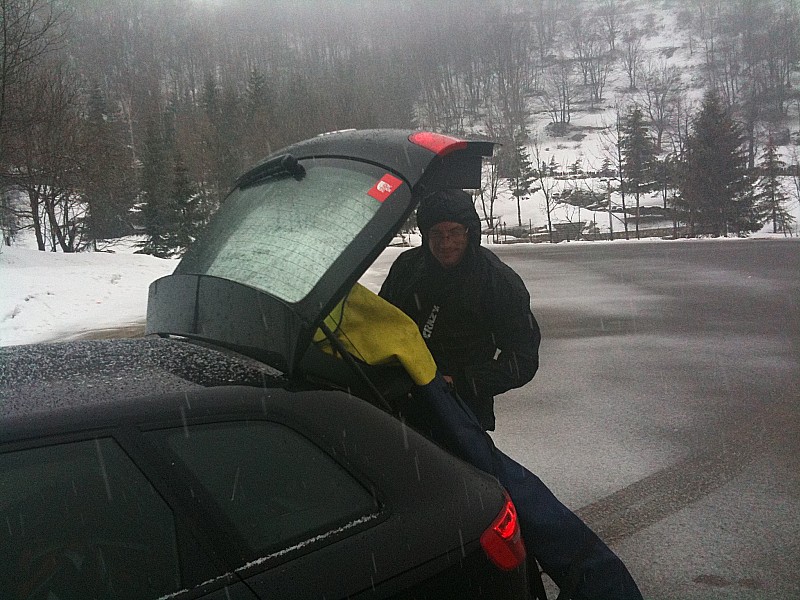 #1 Départ au parking : Départ au parking, on se prépare mais le président se demande si ça va se déchirer Départ au parking : Départ au parking, on se prépare mais le président se demande si ça va se déchirer