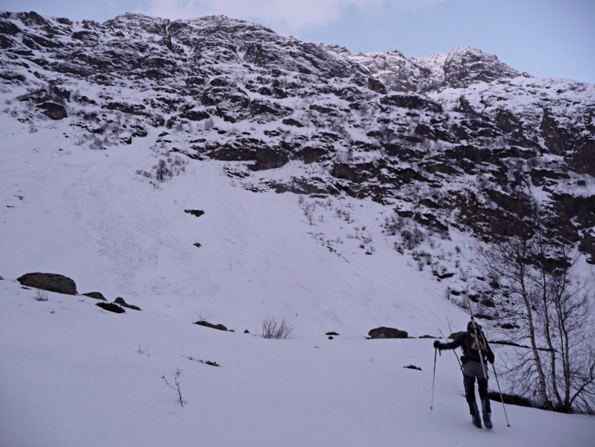 #8 Les vires d Les vires d'accès : Au pied du mur