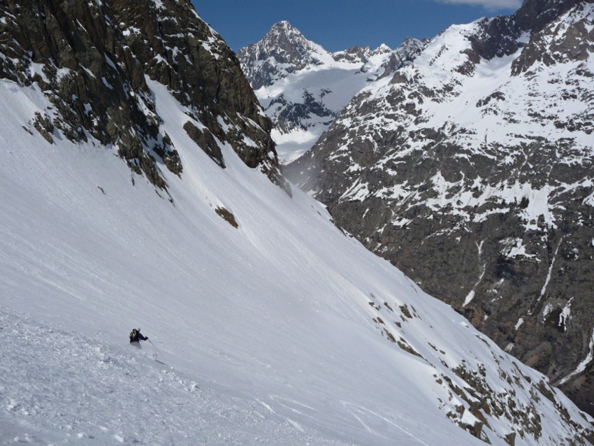 #19 Le cirque : La pente se calme et la pression redescend Le cirque : La pente se calme et la pression redescend
