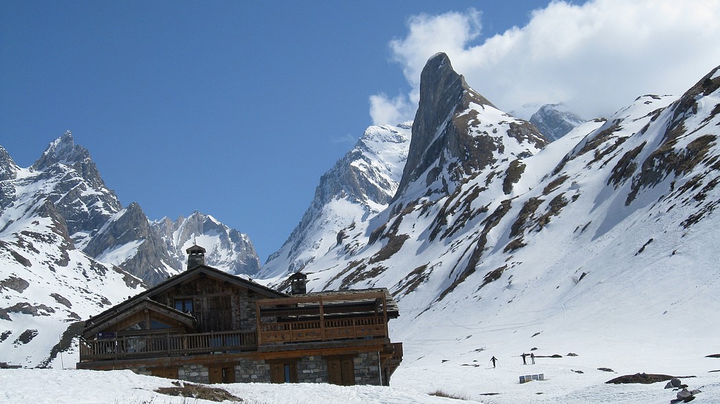 #1 Refuge des Barmettes : et la belle Aiguille de la Vanoise Refuge des Barmettes : et la belle Aiguille de la Vanoise