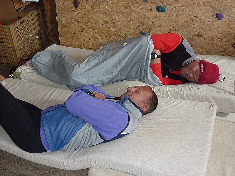 #20 David et Paul : Ils sourient en dormant, c David et Paul : Ils sourient en dormant, c'est charmant