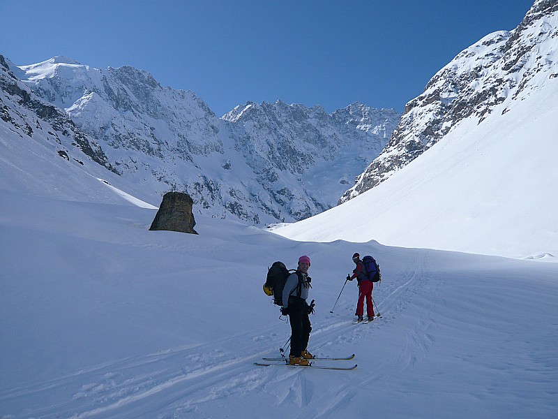#10 Un beau couloir : Il donne accès au col Emile Pic Un beau couloir : Il donne accès au col Emile Pic