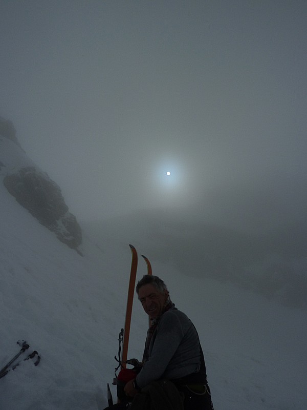 #33 Au pied du col des neiges : Ca vient de bâcher Au pied du col des neiges : Ca vient de bâcher