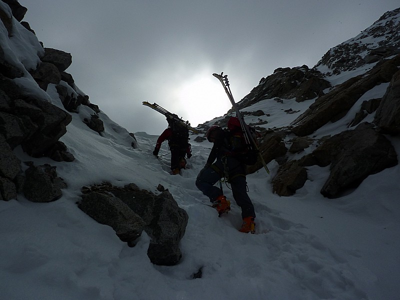 #64 Sortie du couloir : La lumière est là Sortie du couloir : La lumière est là