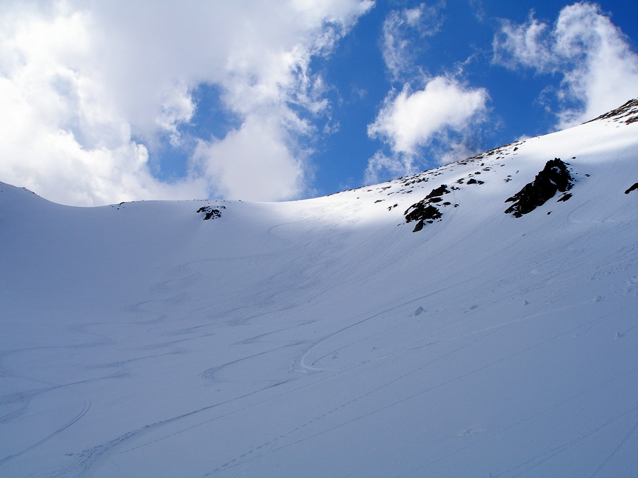 #9 Neige de printemps : en descendant sur l Neige de printemps : en descendant sur l'Orri de la Vinyola